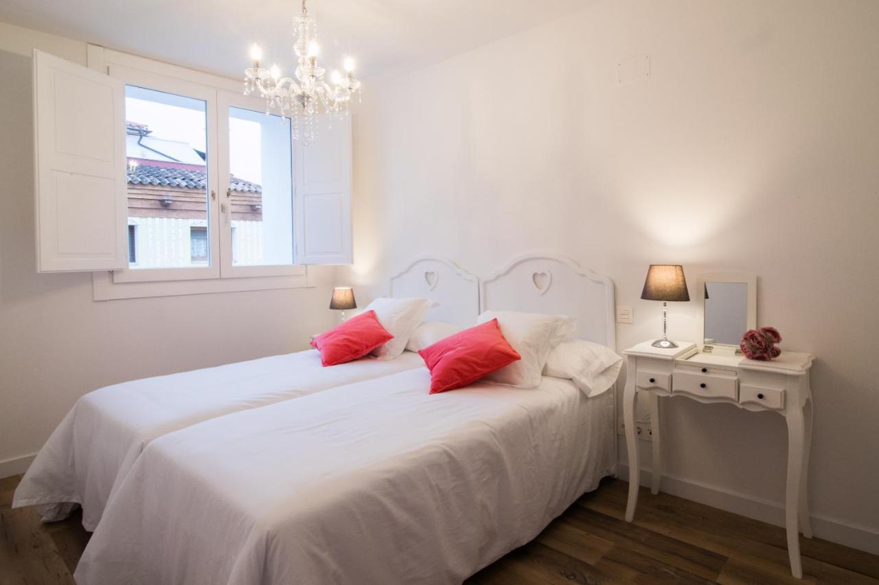 Apartamentos Almada Saragossa Zewnętrze zdjęcie